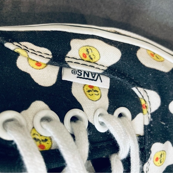 VANS & KENDRA DANDY Sz 8 Smiley  Egg Design Low Top Lace Up Skater Sneakers - Picture 10 of 12